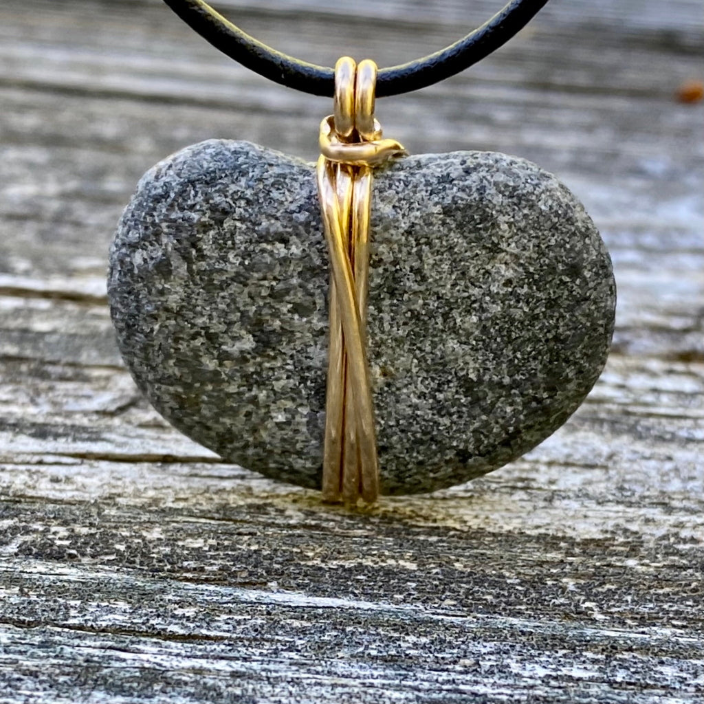 pendant, beach stone, gold, jewelry, necklaces