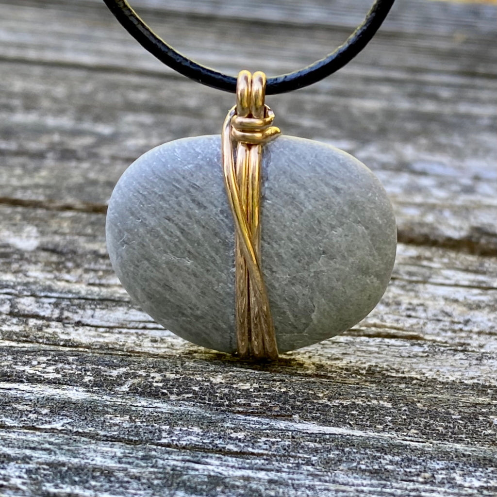 pendant, beach stone, gold, jewelry, necklaces